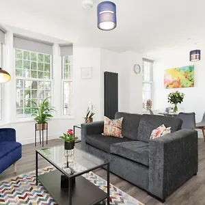 https://willow-serviced-apartments-10.cardiffhotelswales.com