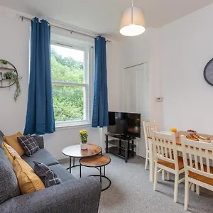 https://cozy-1-bedroom-apartment-a-10-min-walk-from-city-center.edinburghhotelsuk.org
